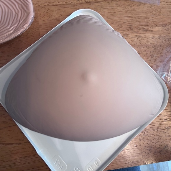 4 Amoena Essential Light sizes 9 and 10 2S breast shape price is now for all 4. - Picture 3 of 9